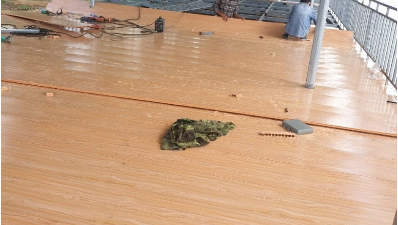 Tấm Nhựa Lót Sàn Chịu Lực