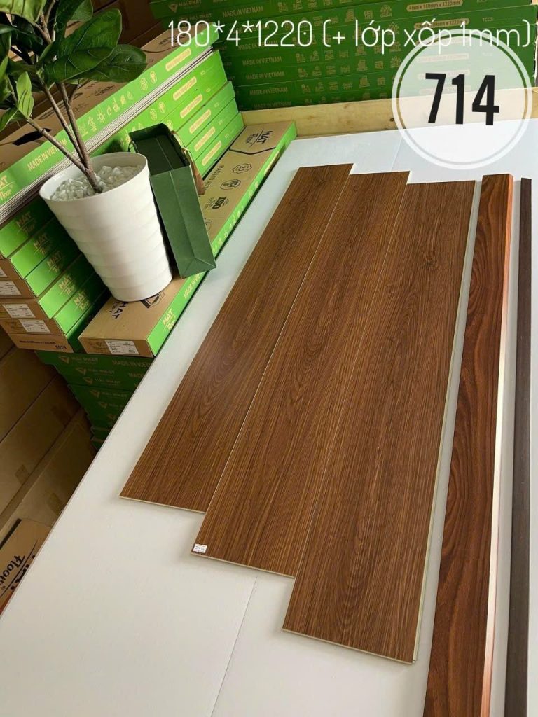 SÀN NHỰA HÈM KHOÁ 714