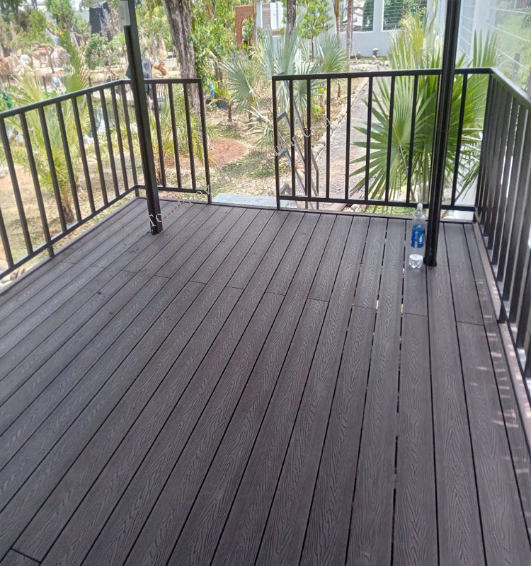 Sàn Nhựa Ngoài Trời Lổ Vuông 3d Màu Coffee